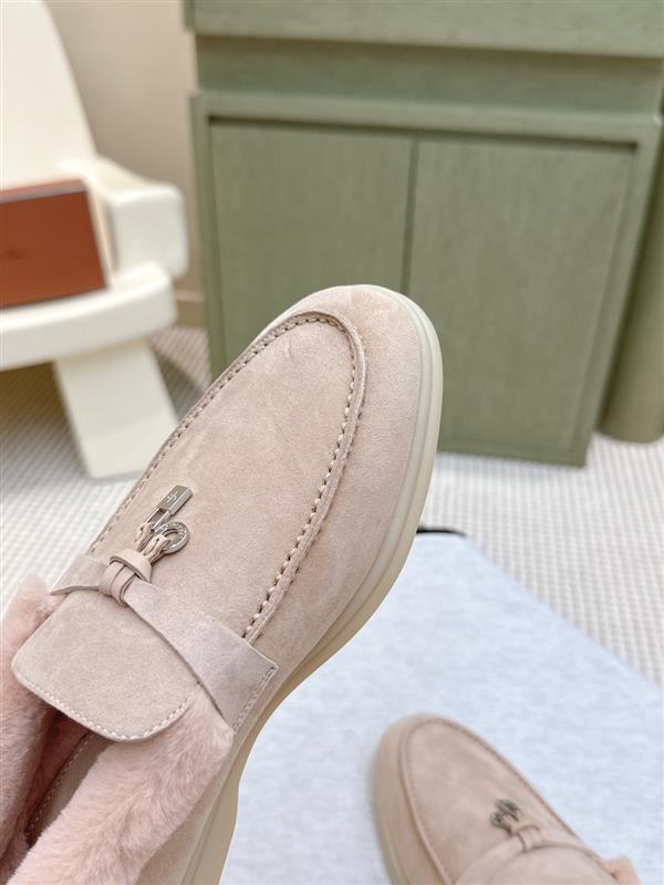 2025126104251853 440